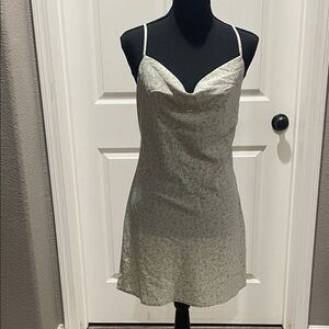 Forever 21 Cream Floral Chemise